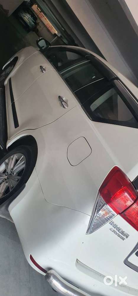 Toyota Innova Crysta 2.8 Zx At 7 Seater, 2019, Diesel