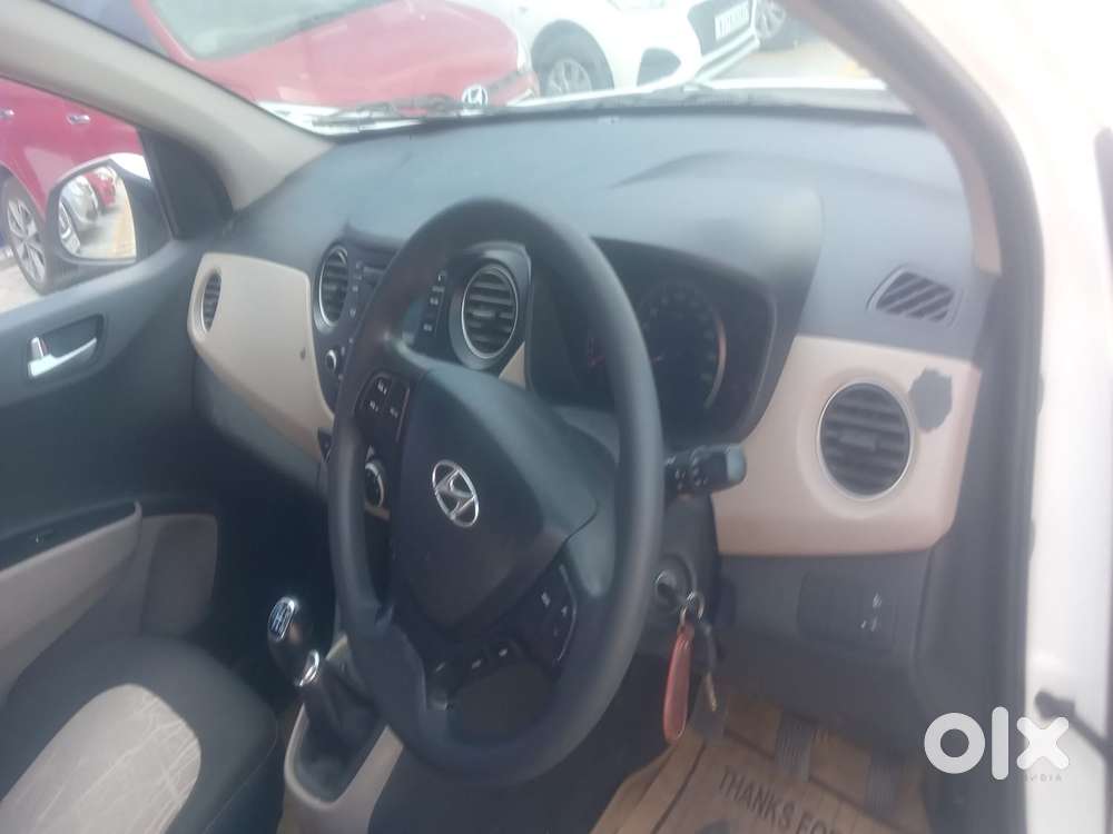 Hyundai Grand I10 1.2 Kappa Sportz, 2015, Petrol