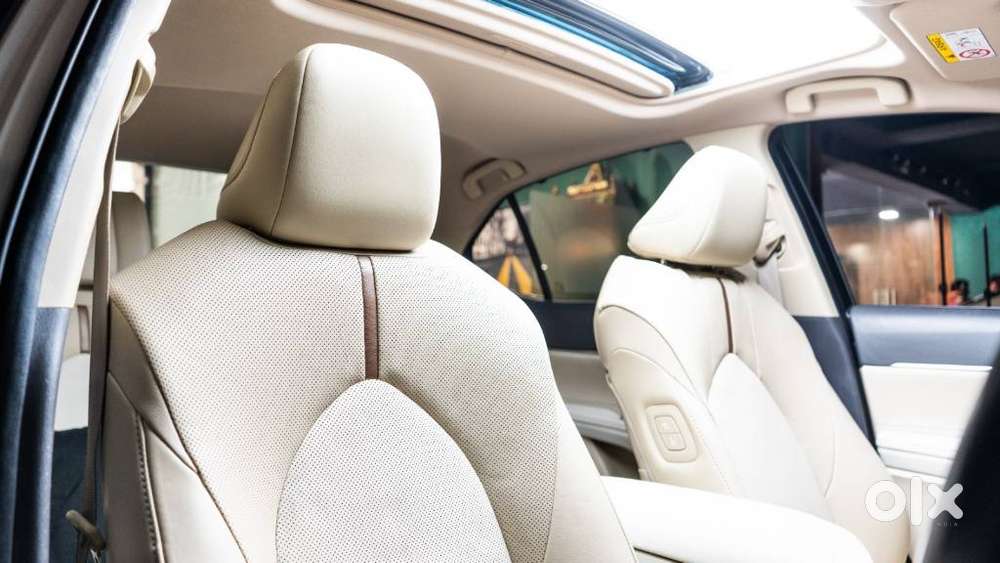 Toyota Camry Hybrid, 2024, Petrol