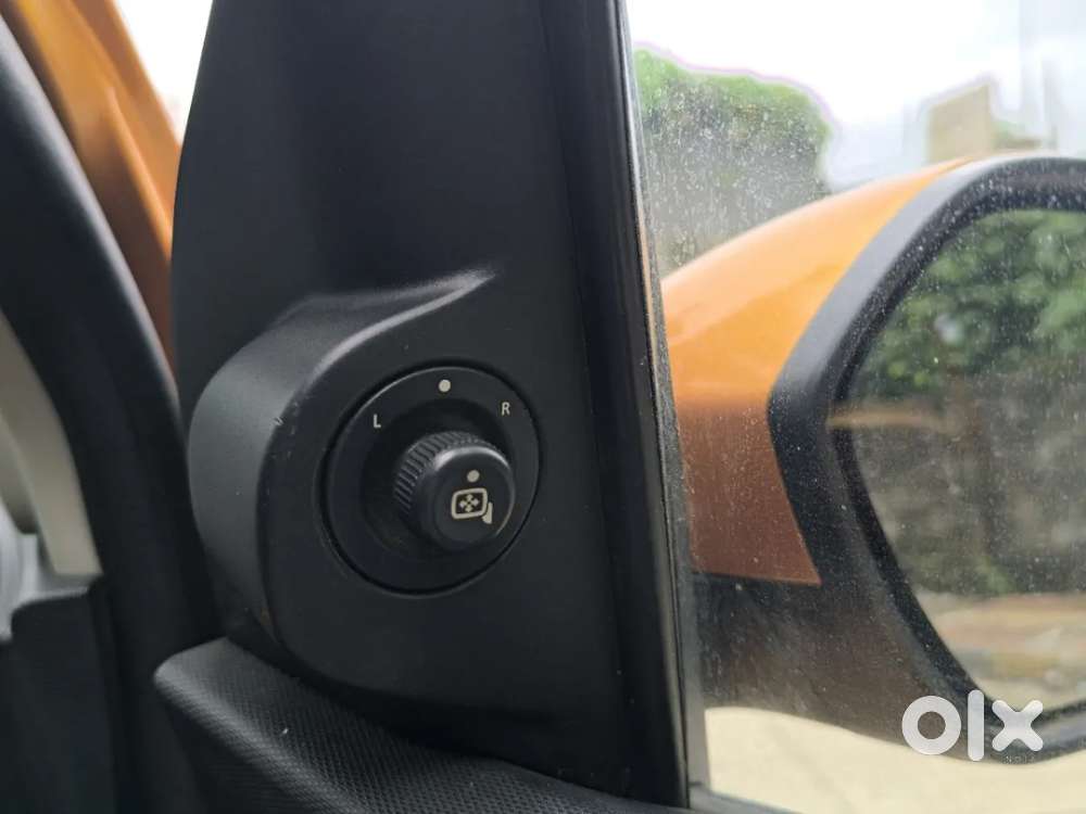 Tata Tiago Xza, 2018, Petrol