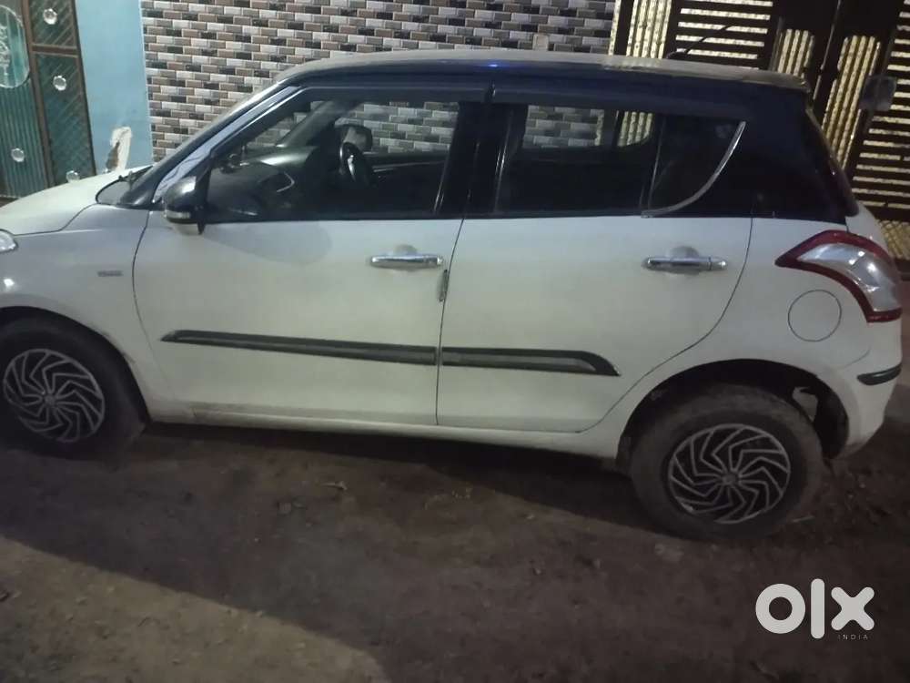 Maruti Suzuki Swift 2015 Diesel 85000 Km Driven