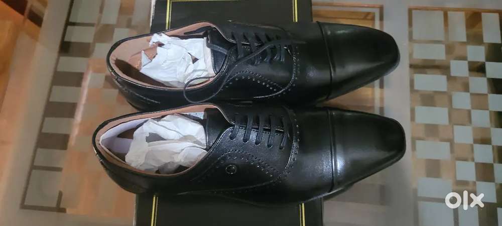 Brand New Louis Philippe Black Leather Formal Shoes - Size UK 10