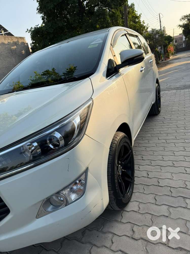 Toyota Innova Crysta 2018