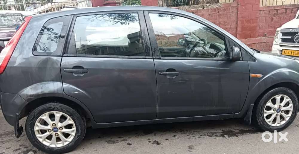 Ford Figo Titanium Diesel 2013