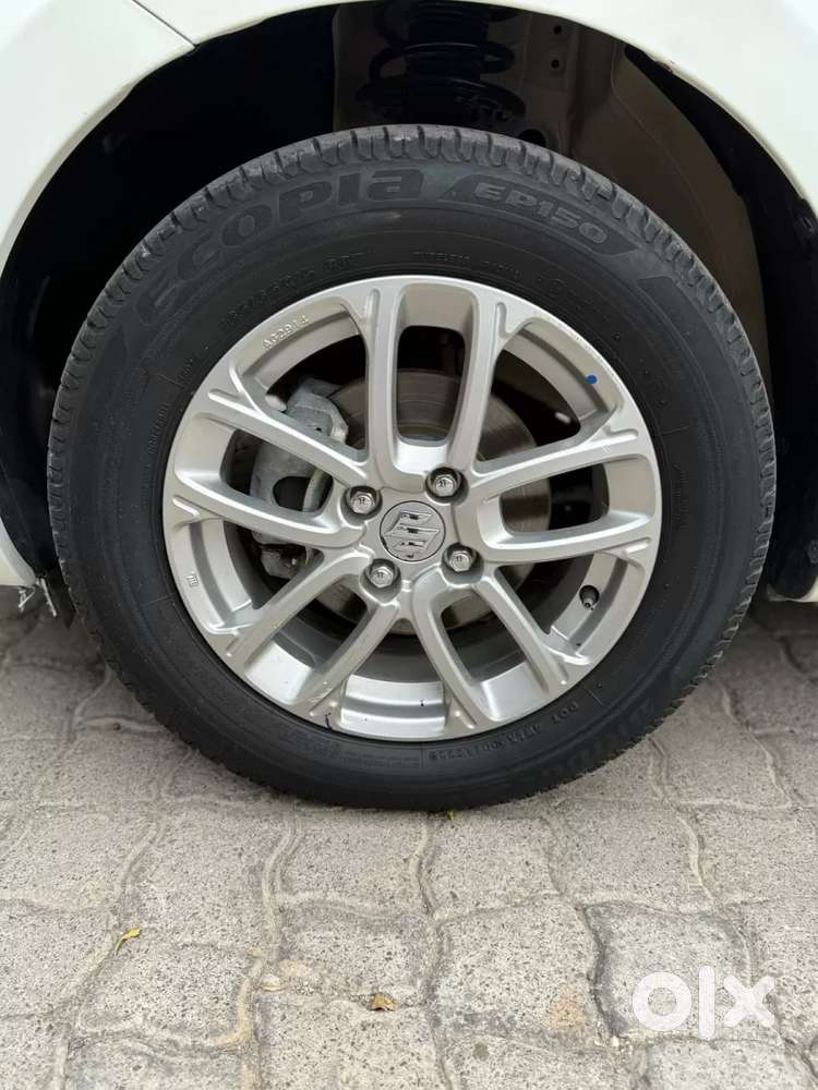 Maruti Suzuki Swift Amt Zxi, 2023, Petrol