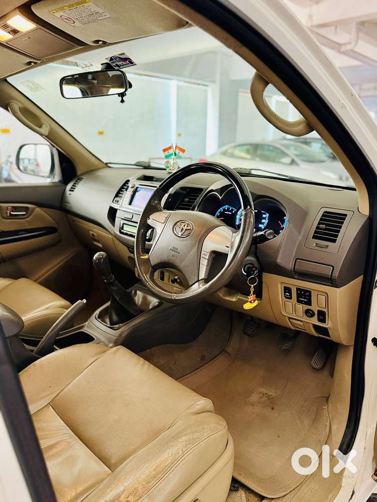 Toyota Fortuner Diesel Manual 2012