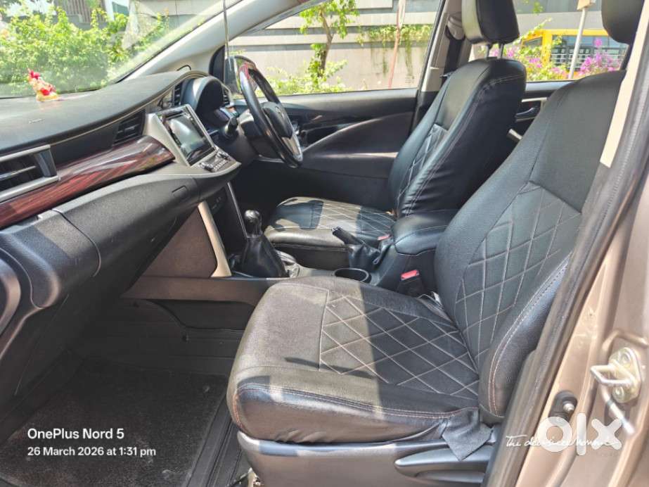 Toyota Innova Crysta 2.4 V 8 Str, 2017, Diesel