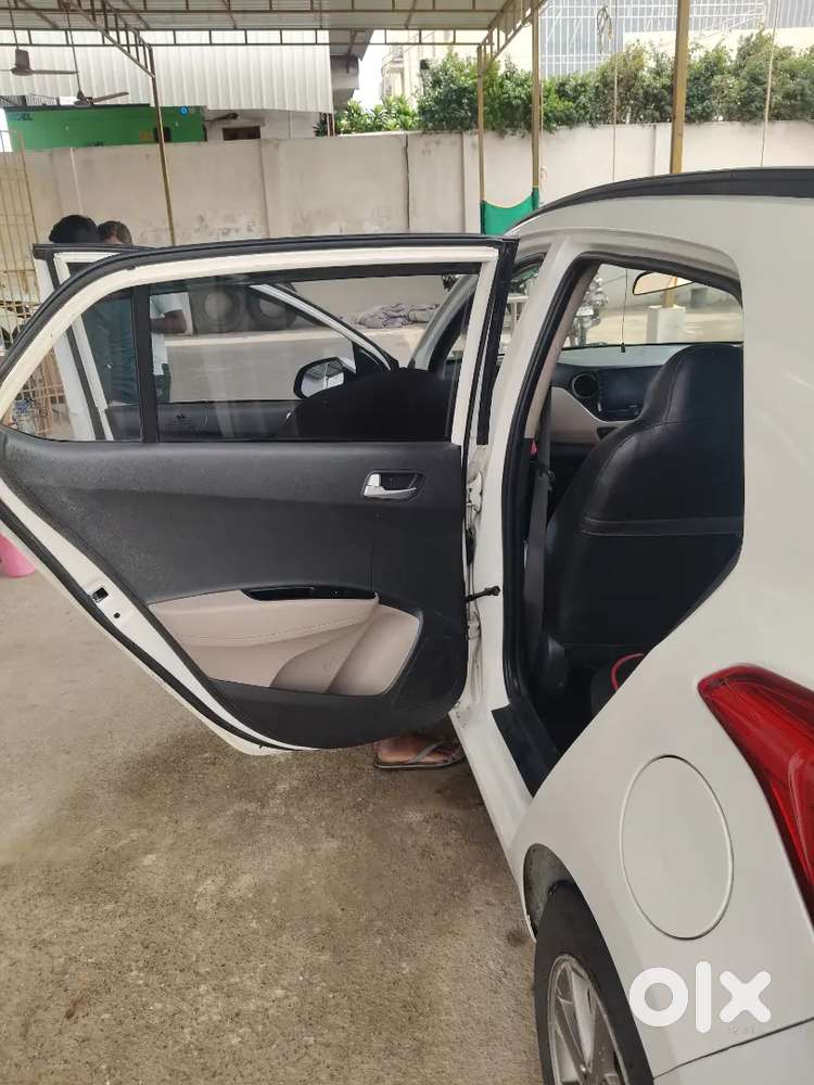 Hyundai Grand I10 2015 Diesel 114000 Km Driven