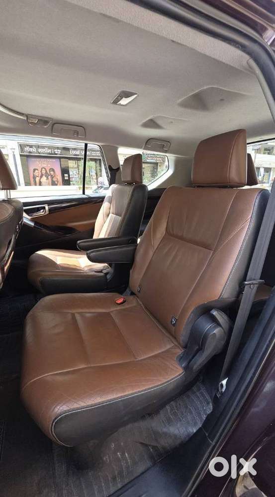 Toyota Innova Crysta 2.8 Zx At 7 Seater, 2016, Diesel