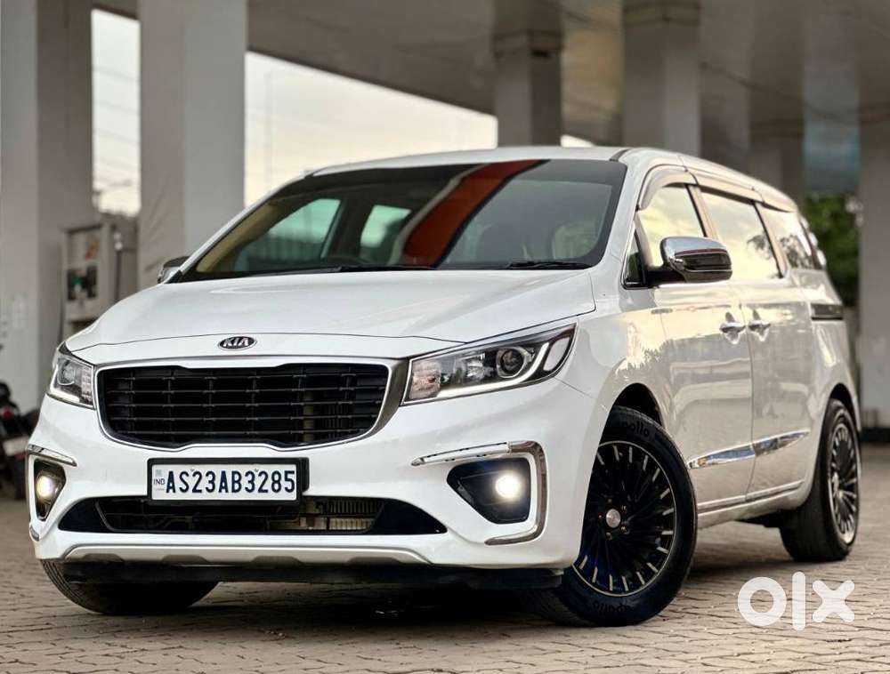 Kia Carnival Premium, 2021, Diesel