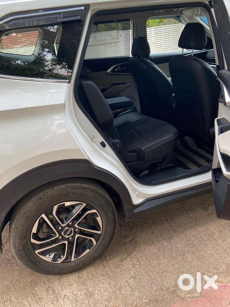 Kia Carens 2023 Diesel Well Maintained