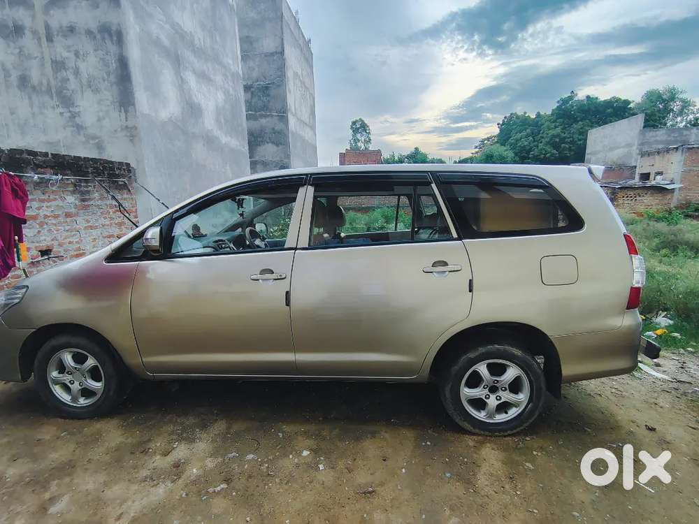 Toyota Innova 2.5 G1 2010