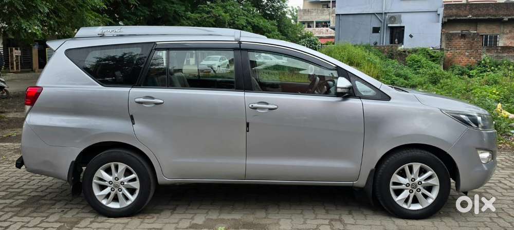 Toyota Innova Crysta G 8 Str, 2017, Diesel