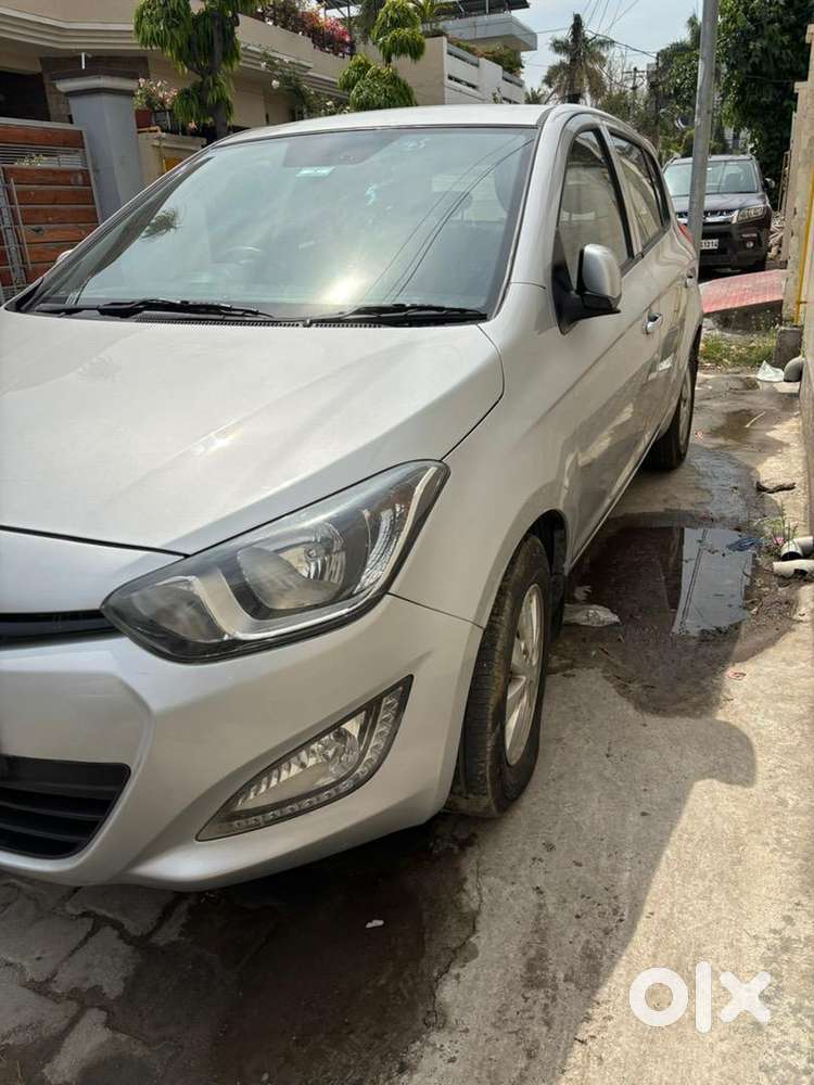 Hyundai I20 2013 Top Model Petrol Good Condition