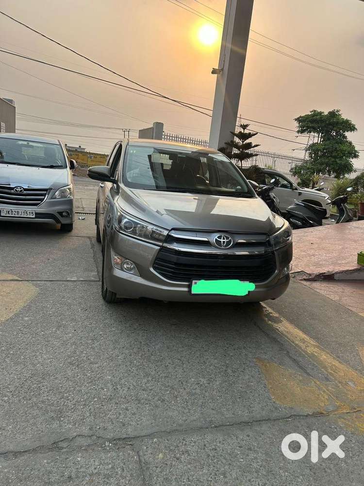 Toyota Innova Crysta 2017 Diesel Well Maintained