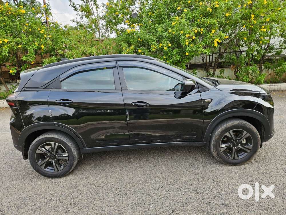 Tata Nexon Creative Plus 1.2 Petrol 6mt Dark Edition, 2024, Petrol