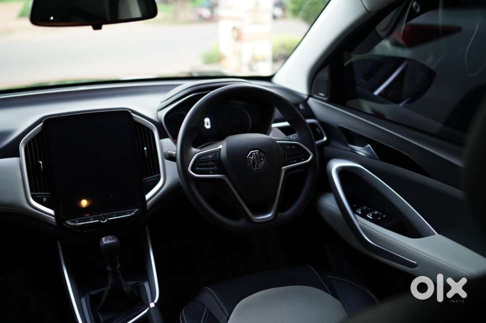 Mg Hector Plus, 2022, Petrol