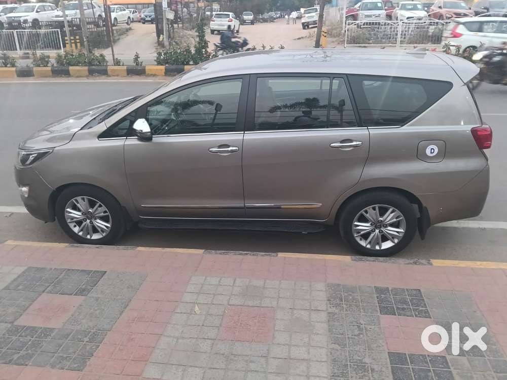 Toyota Innova Crysta 2.8 Zx At, 2017, Diesel
