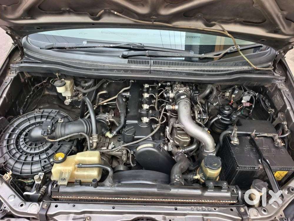 Toyota Innova 2.5 G (diesel) 7 Seater Bs Iv, 2011, Diesel