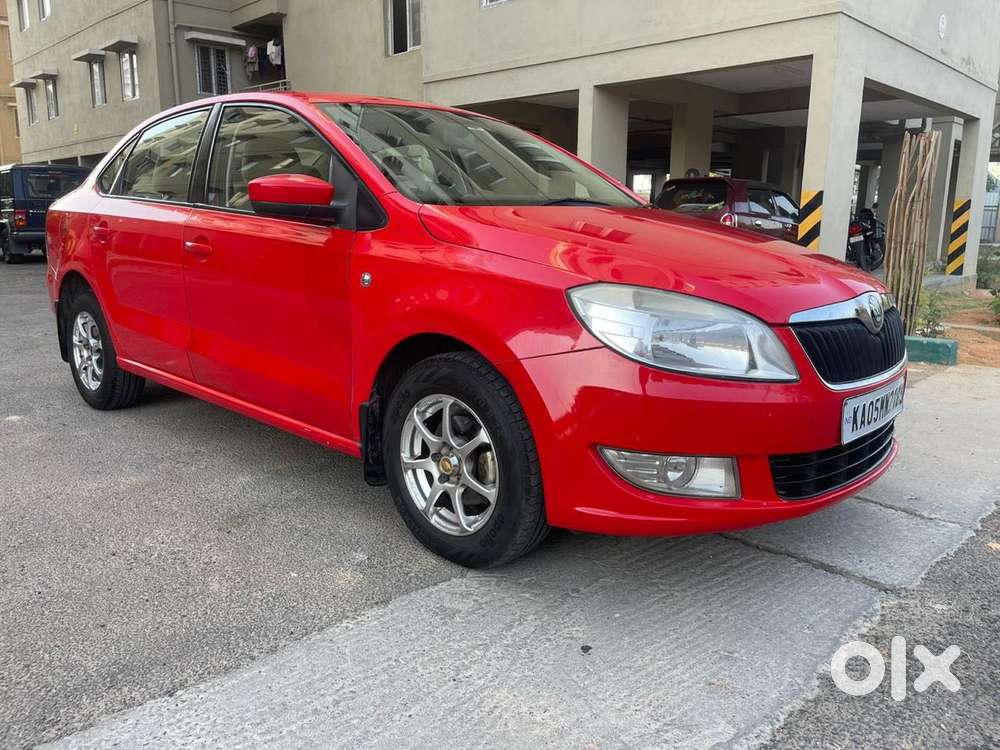 Skoda Rapid 2011-2013 1.6 Mpi At Ambition, 2013, Petrol