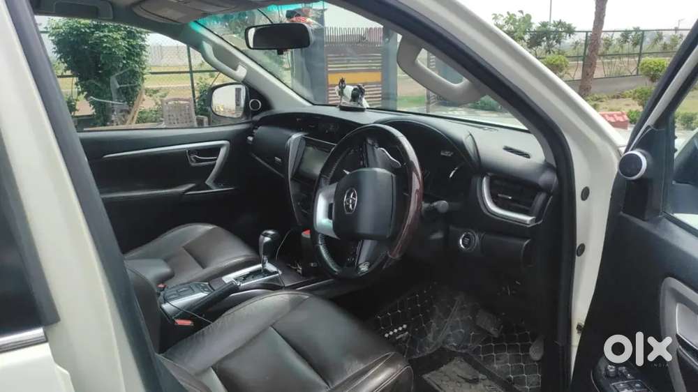 Toyota Fortuner 2018 Diesel 95000 Km Driven