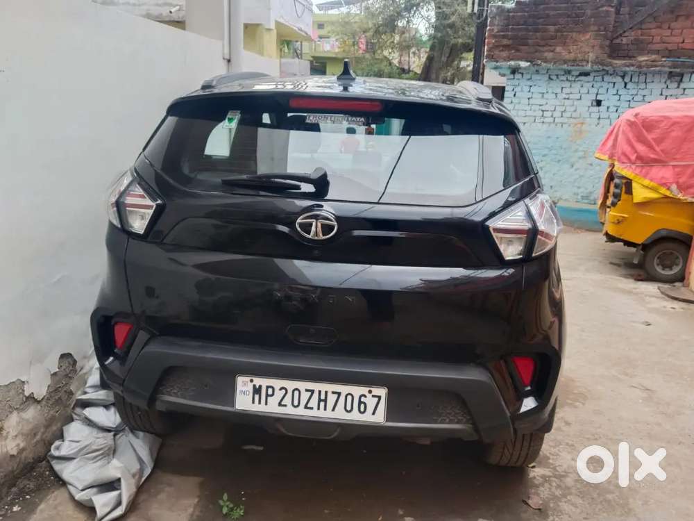 Tata Nexon Xza Dark Edition With Automatic Gear & Sun Roof