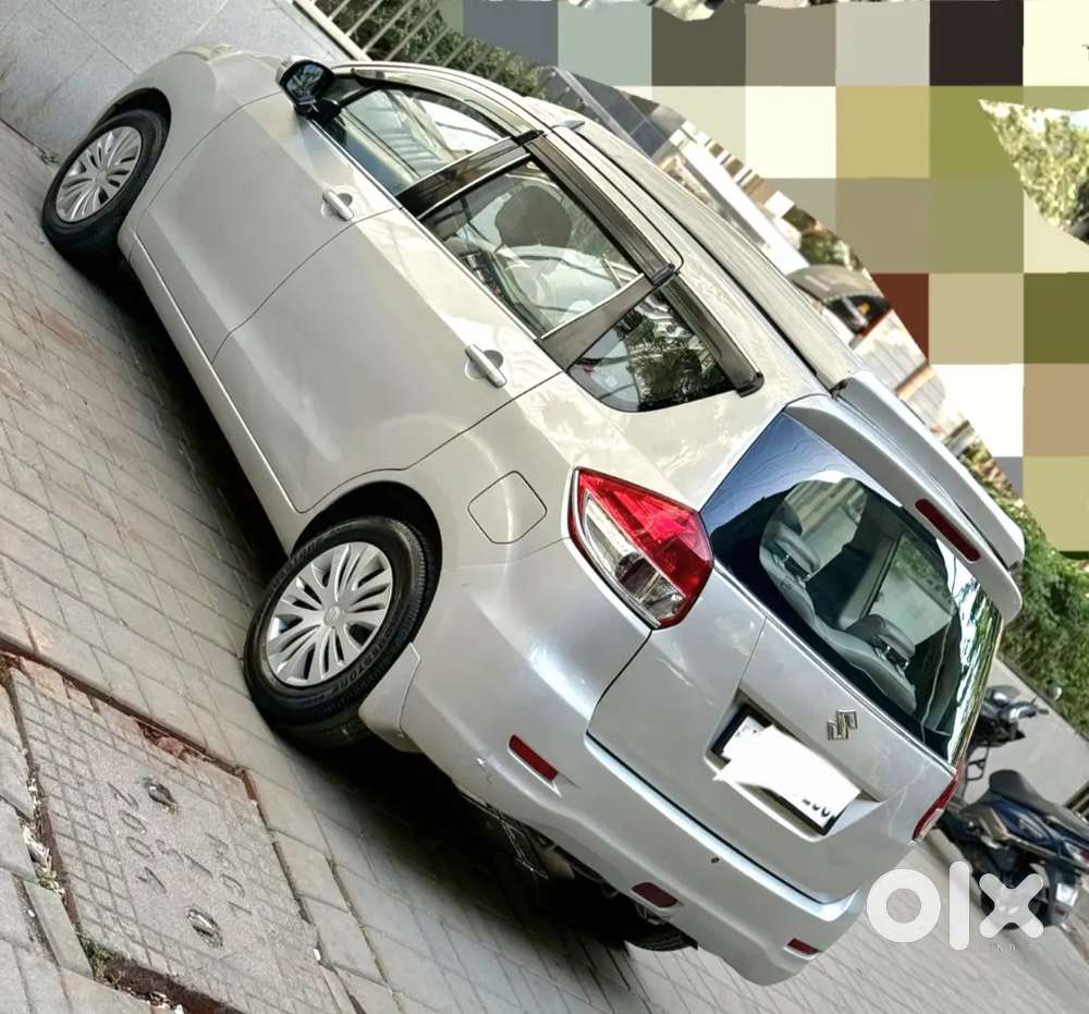 Maruti Suzuki Ertiga Vdi. Dealer Stay Away .no Bargaining