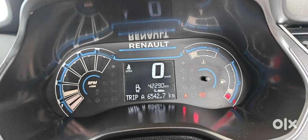 Renault Triber Rxl, 2023, Petrol
