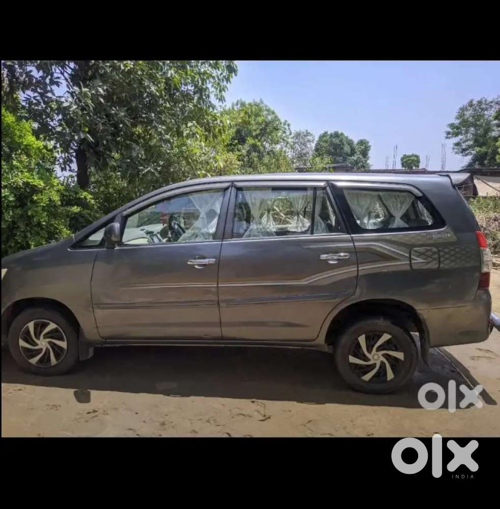 Toyota Innova Hycross 2.0 Diesel Manual 2012