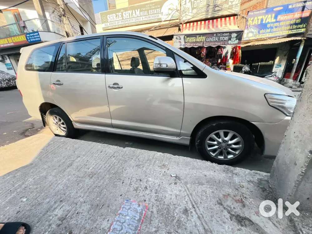 Toyota Innova Petrol 2012 Year Register 2013