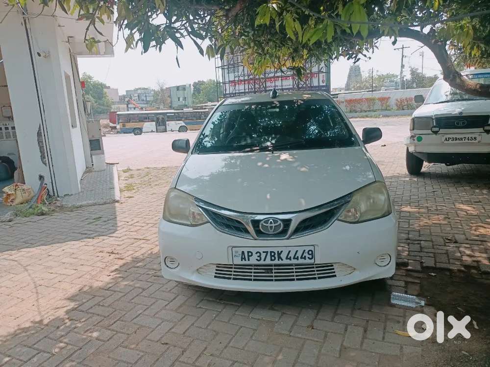 Toyota Etios Liva 2012