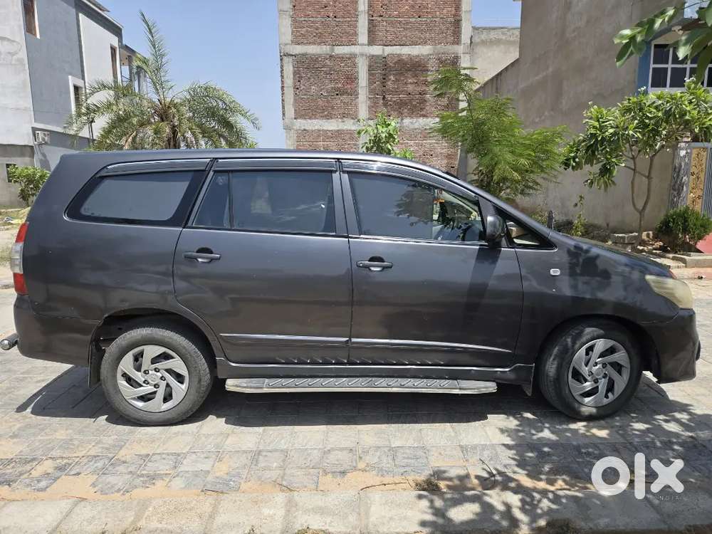Toyota Innova 2.5 G 2015 Diesel Manual