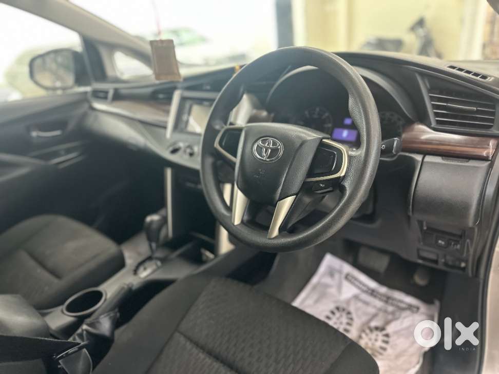 Toyota Innova Crysta 2.8 Gx At, 2017, Diesel