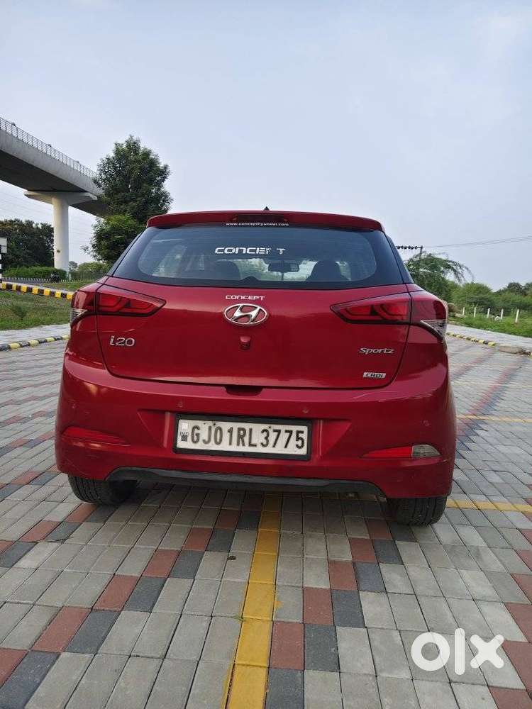 Hyundai Elite I20 Sportz (o) 1.4, 2015, Diesel