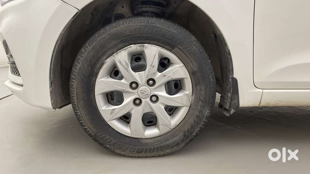 Hyundai Elite I20 1.2magna Executive At, 2018, Petrol