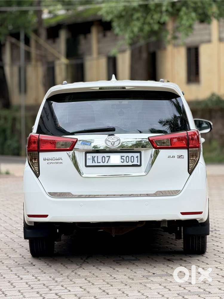 Toyota Innova Crysta 2.8 Gx At 8s, 2018, Diesel