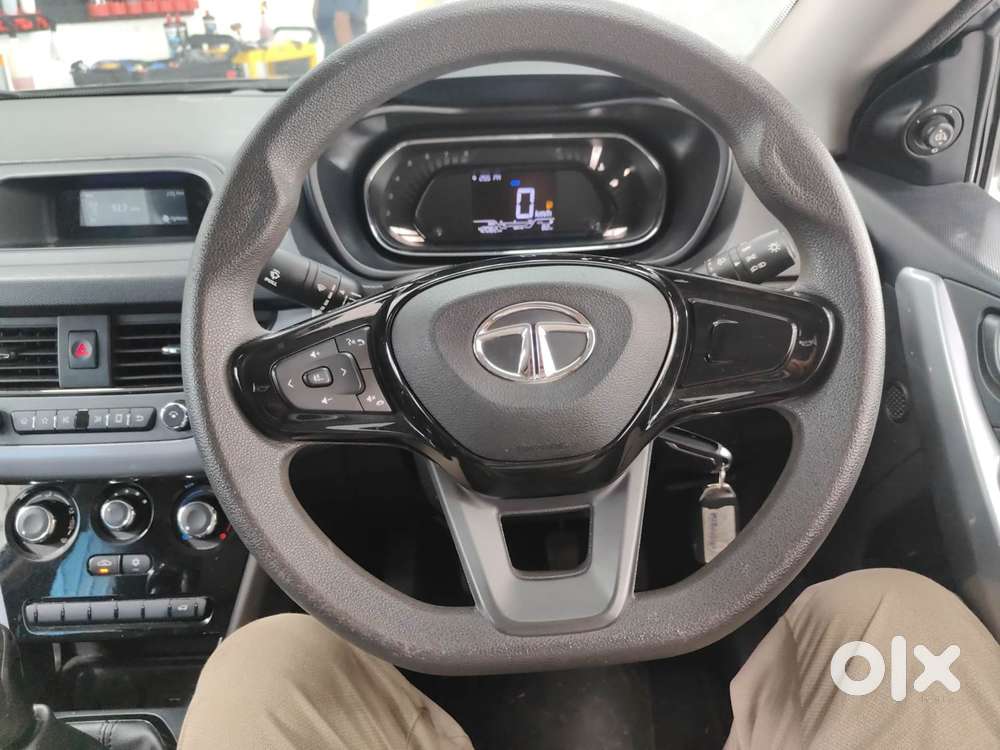 Tata Nexon 1.2 Revotron Xm (s), 2022, Petrol