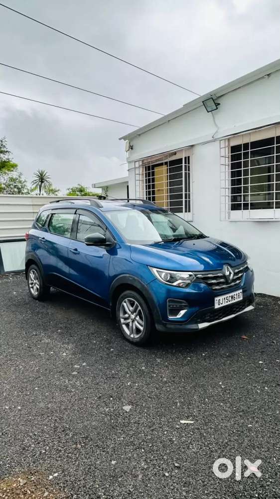 Renault Triber Rxz, 2022, Petrol