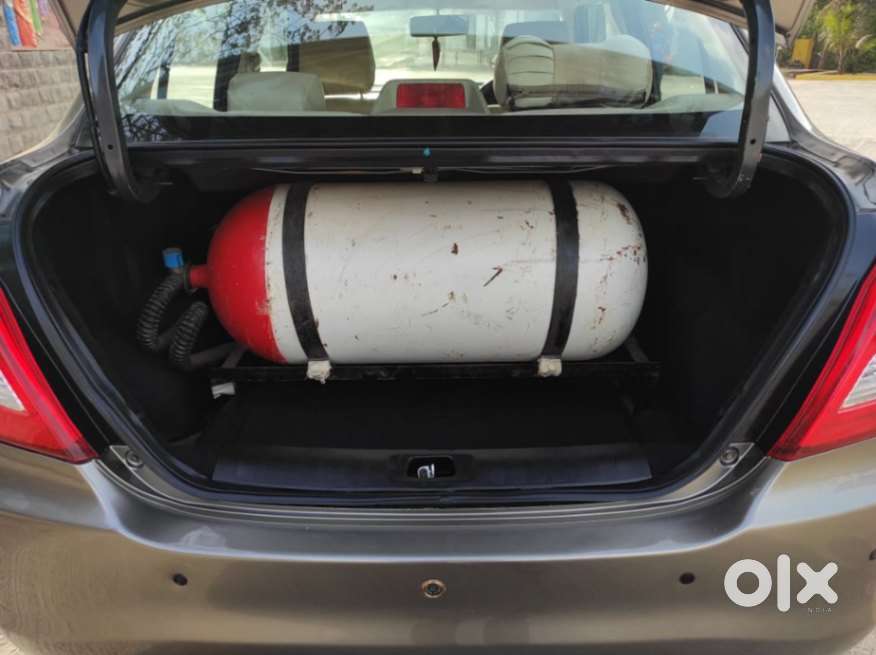 Maruti Suzuki Swift Dzire 1.2 Vxi, 2017, Cng & Hybrids