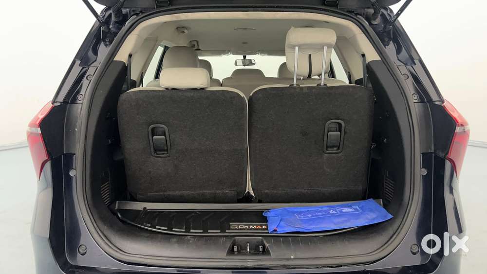 Mahindra Xuv700 2.2 Ax 3 Diesel Mt 7 Str, 2023, Diesel