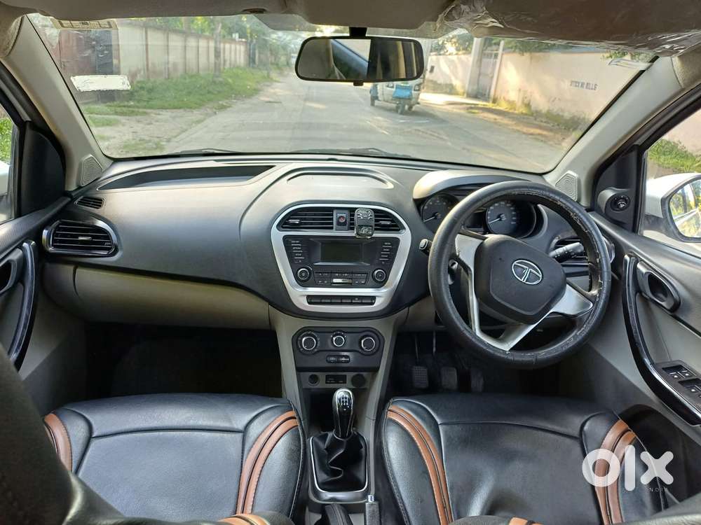 Tata Tiago 1.2 Revotron Xt (o), 2016, Petrol