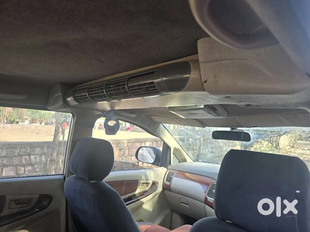 Toyota Innova 2005 Diesel Well Maintained.