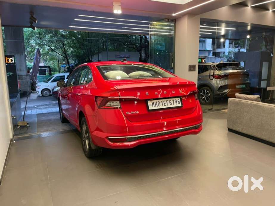 Skoda Slavia 1.0 Tsi Style At, 2023, Petrol