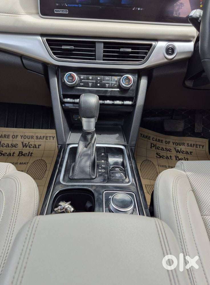 Mahindra Xuv700 2.2 Ax 7 Diesel At Str, 2024, Diesel