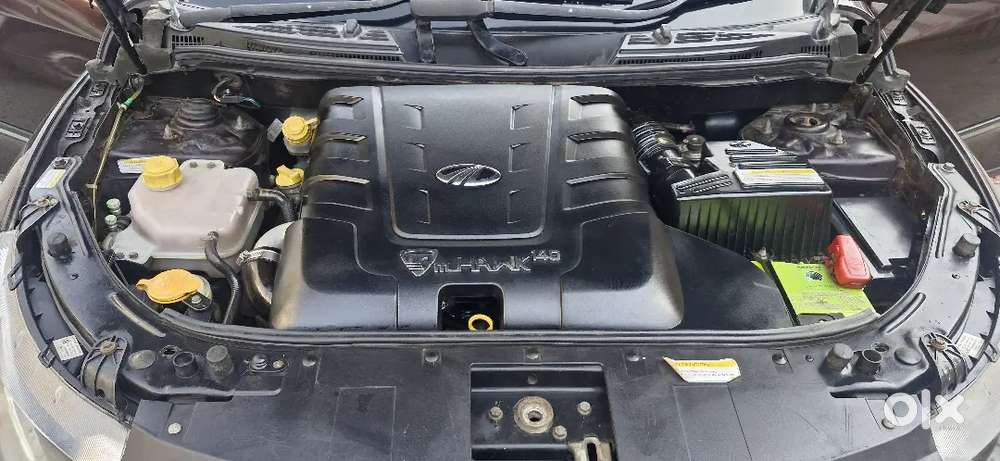 Mahindra Xuv500 W10 2015