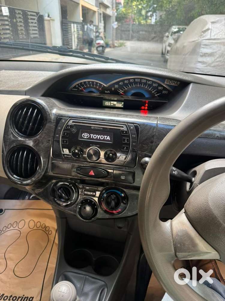 Toyota Etios Liva 2017 Vd Diesel Limited Edition Dual Tone