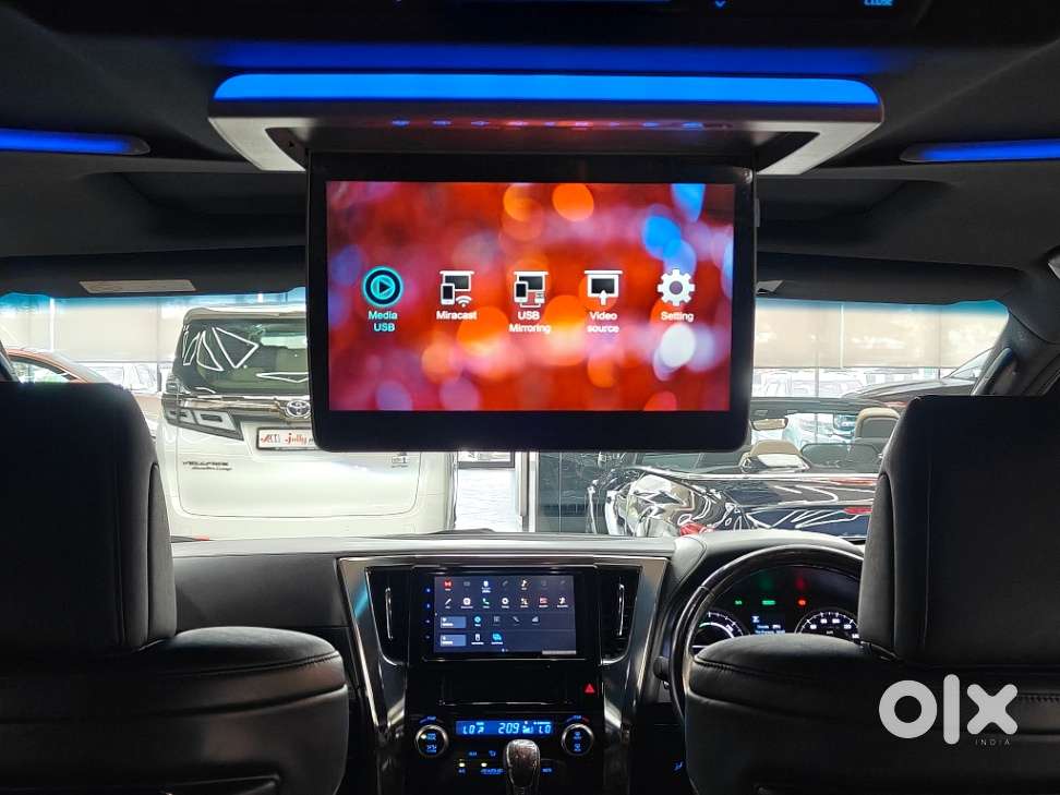 Toyota Vellfire Vip – Executive Lounge, 2022, Petrol