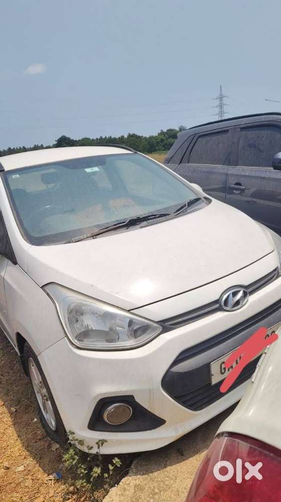 Hyundai Grand I10 Asta 1.1 Crdi (o), 2014, Petrol