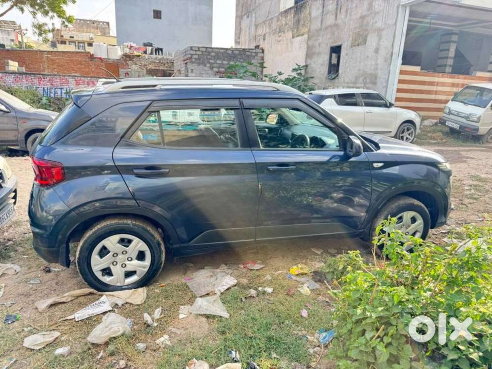 Hyundai Venue, 2021, Petrol