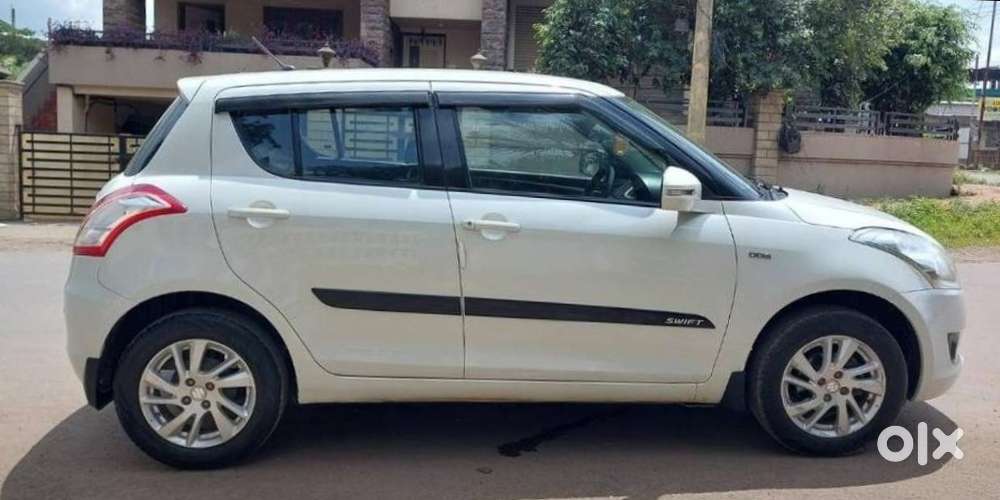 Maruti Suzuki Swift Zdi Plus, 2012, Diesel